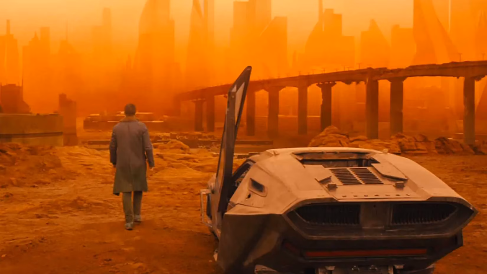 blade-runner-2049-was-a-box-office-bomb-but-it-s-still-a-sci-fi-masterpiece-image-2